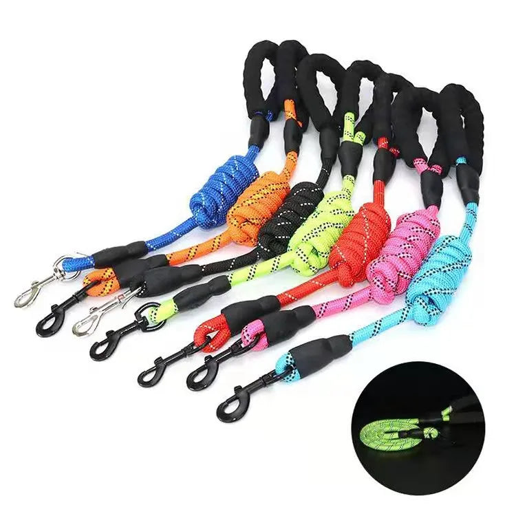 Correa reflectante resistente para perros
