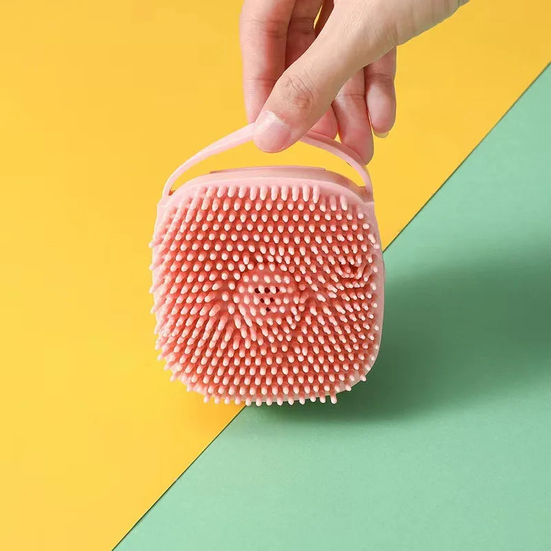 Ultra-Soft Dog & Cat Bath Brush – Removes Dirt & Soothes Skin